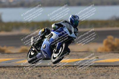 media/Dec-18-2022-SoCal Trackdays (Sun) [[8099a50955]]/Turn 14 (940am)/